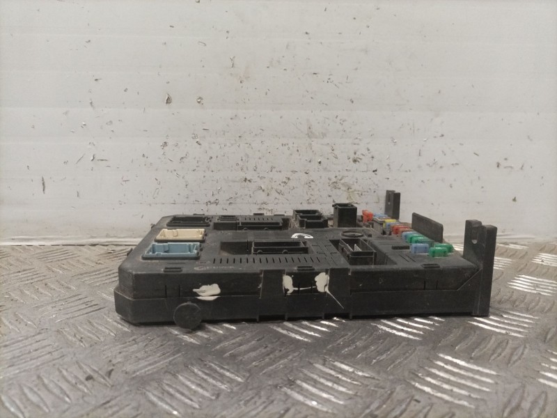 Recambio de caja reles / fusibles para peugeot 307 (s1) referencia OEM IAM BOOT216760315B HARB281133468A 