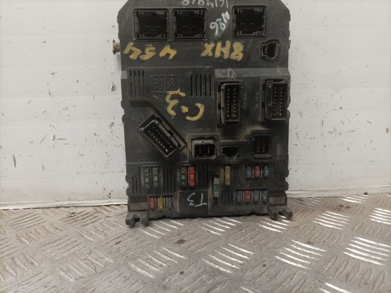 Recambio de caja reles / fusibles para citroen c3 referencia OEM IAM 9649811480 S118085200H 