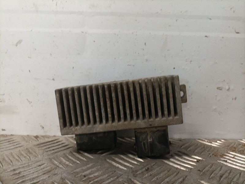 Recambio de caja precalentamiento para renault megane ii coupe/cabrio referencia OEM IAM 8200558438A  