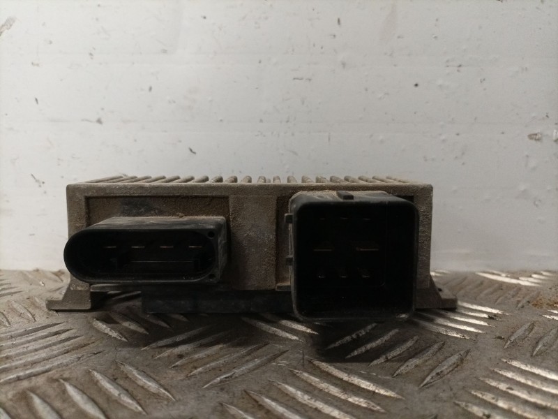 Recambio de caja precalentamiento para renault megane ii coupe/cabrio referencia OEM IAM 8200558438A  