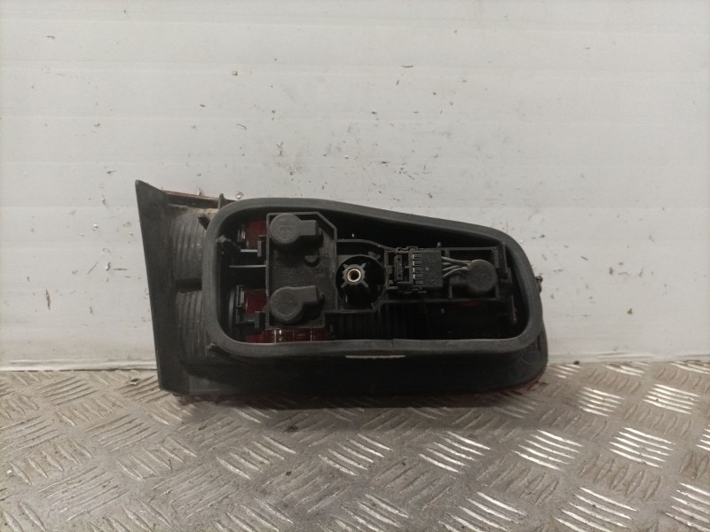 Recambio de piloto trasero derecho para renault laguna ii (bg0) referencia OEM IAM   