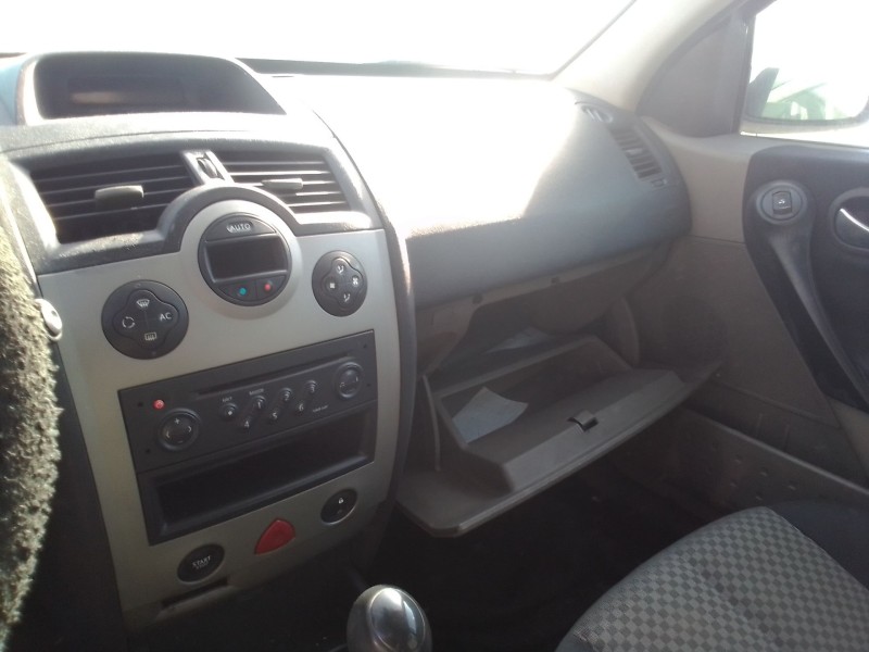 renault megane ii berlina 5p del año 2002