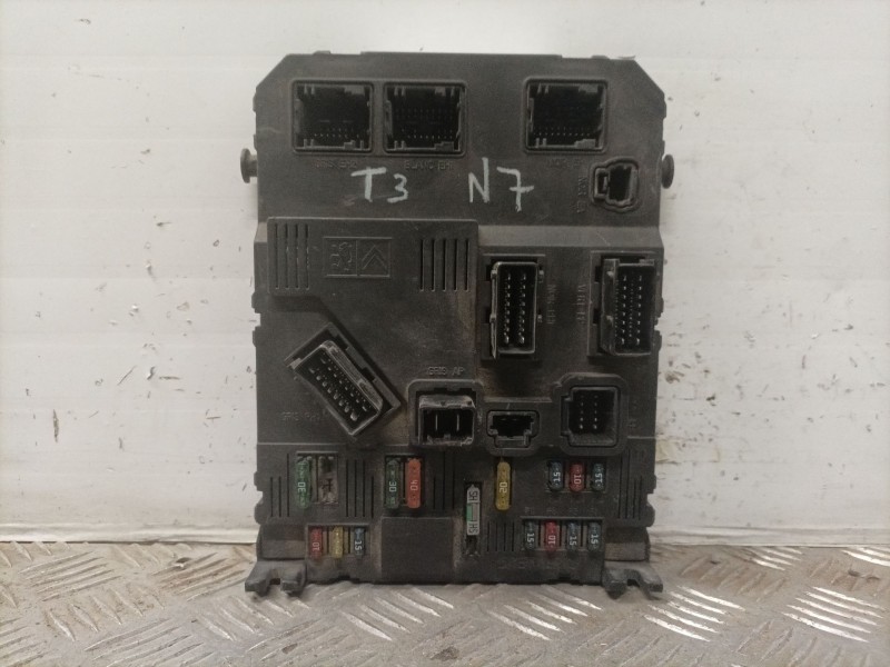 Recambio de caja reles / fusibles para citroen c3 referencia OEM IAM 9652474480 S118085200J 