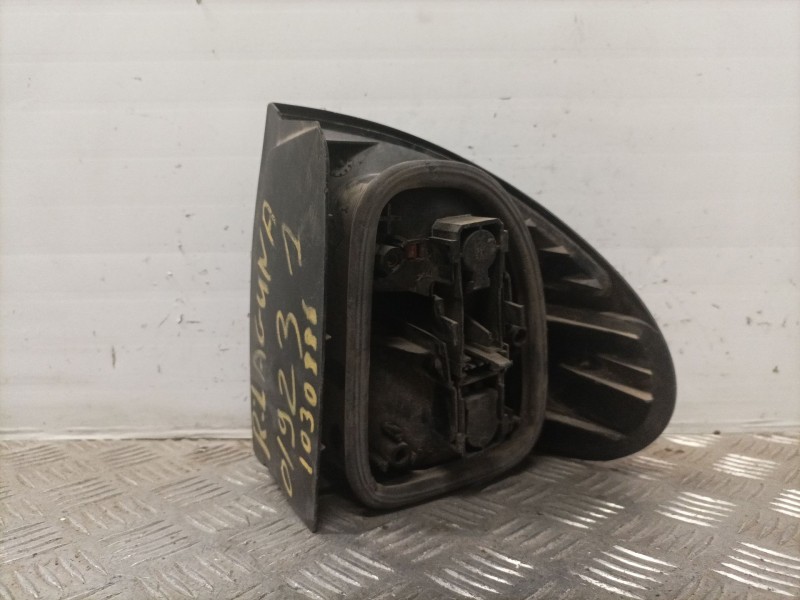 Recambio de piloto trasero izquierdo para renault laguna (b56) 2.2 diesel referencia OEM IAM   