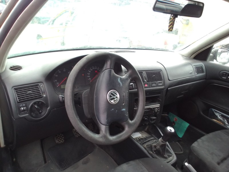 volkswagen golf iv berlina (1j1) del año 1997