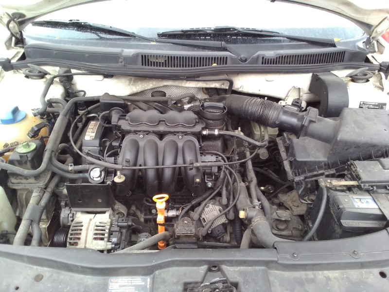 volkswagen golf iv berlina (1j1) del año 1997