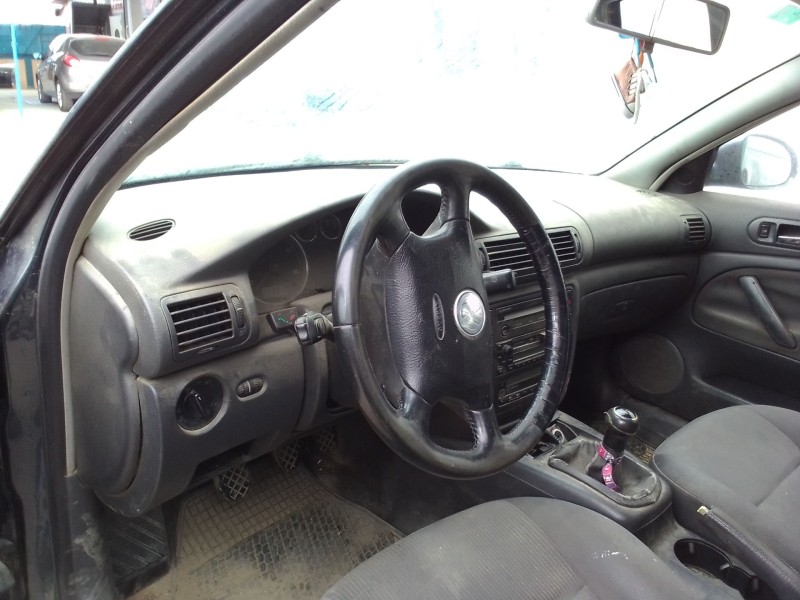 volkswagen passat berlina (3b3) del año 2000