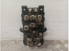 Recambio de caja reles / fusibles para toyota avensis berlina (t 22) 1.6 16v referencia OEM IAM 8273005010   2