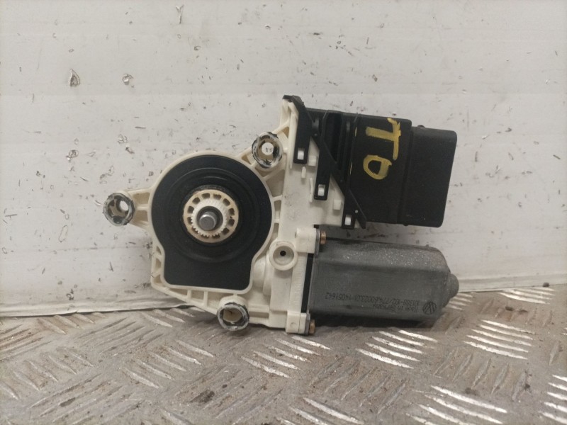 Recambio de elevalunas trasero derecho para volkswagen bora berlina (1j2) conceptline referencia OEM IAM 1J5839462A  