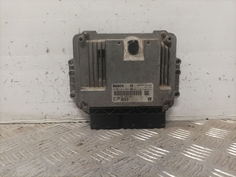 Recambio de centralita motor uce para opel astra h berlina essentia referencia OEM IAM 0281014024 55205622  Recambio de centralita motor uce para opel astra h berlina essentia referencia OEM IAM 0281014024 55205622