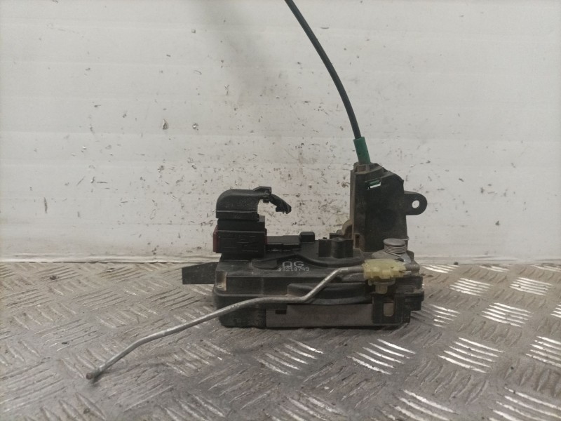 Recambio de cerradura puerta delantera derecha para opel astra h berlina essentia referencia OEM IAM 13210749   Recambio de cerradura puerta delantera derecha para opel astra h berlina essentia referencia OEM IAM 13210749