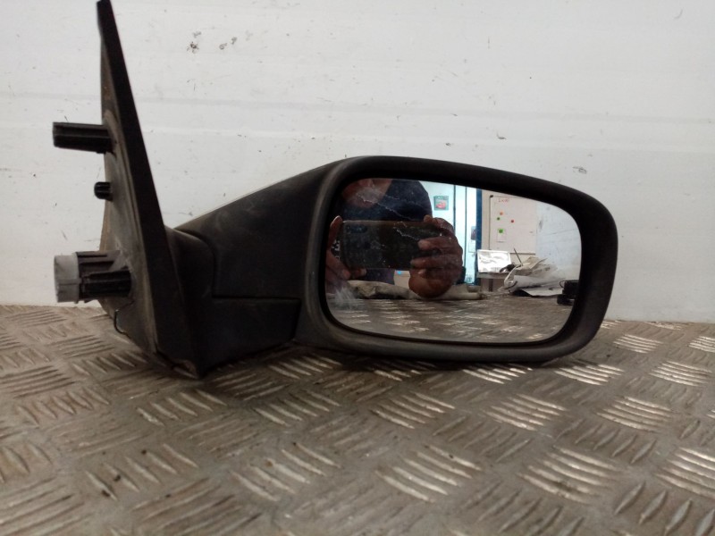 Recambio de retrovisor derecho para renault laguna ii (bg4w) laguna ii referencia OEM IAM 7701053959  