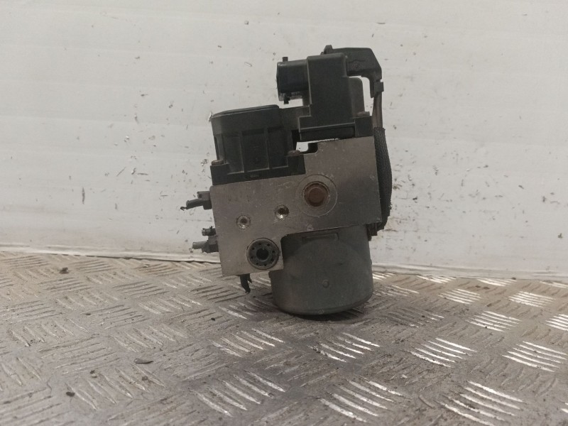 Recambio de abs para citroen xsara berlina 2.0 hdi 66kw premier referencia OEM IAM 273004440  