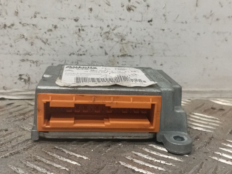 Recambio de centralita airbag para citroen xsara berlina 1.9 diesel referencia OEM IAM 9646469180 600237600 
