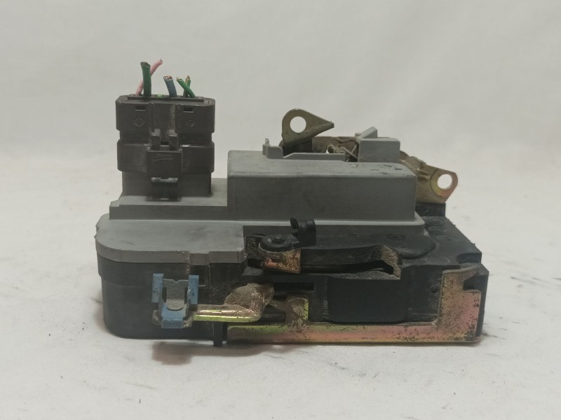 Recambio de cerradura puerta delantera derecha para peugeot partner (s1) 1.9 diesel referencia OEM IAM 0901  