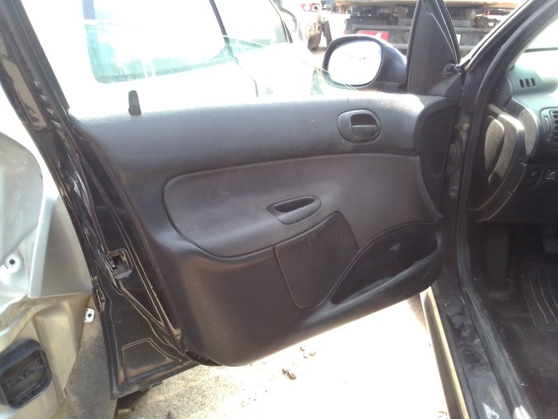 peugeot 206 berlina del año 1998