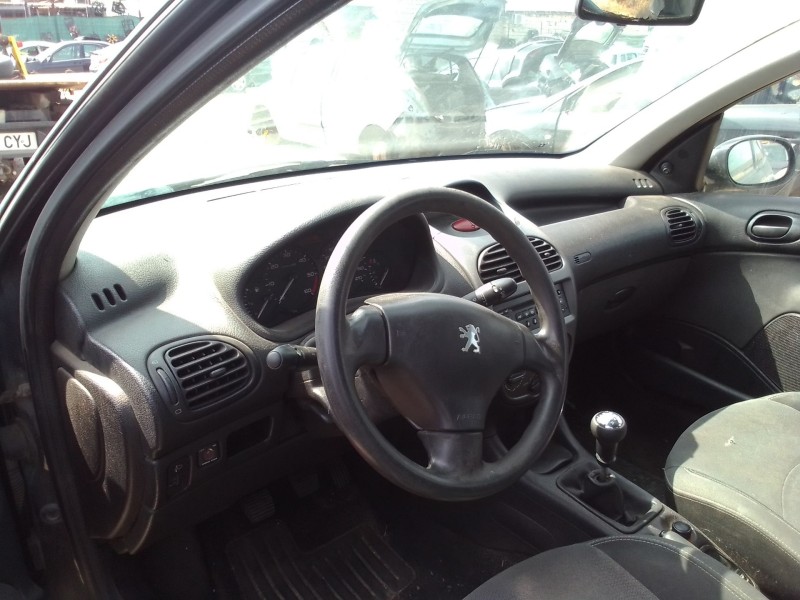 peugeot 206 berlina del año 1998