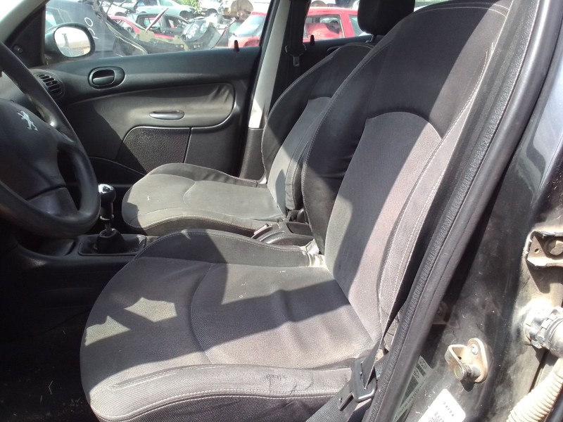 peugeot 206 berlina del año 1998