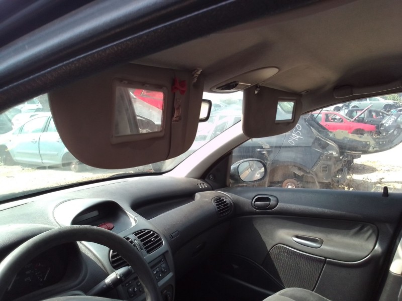 peugeot 206 berlina del año 1998