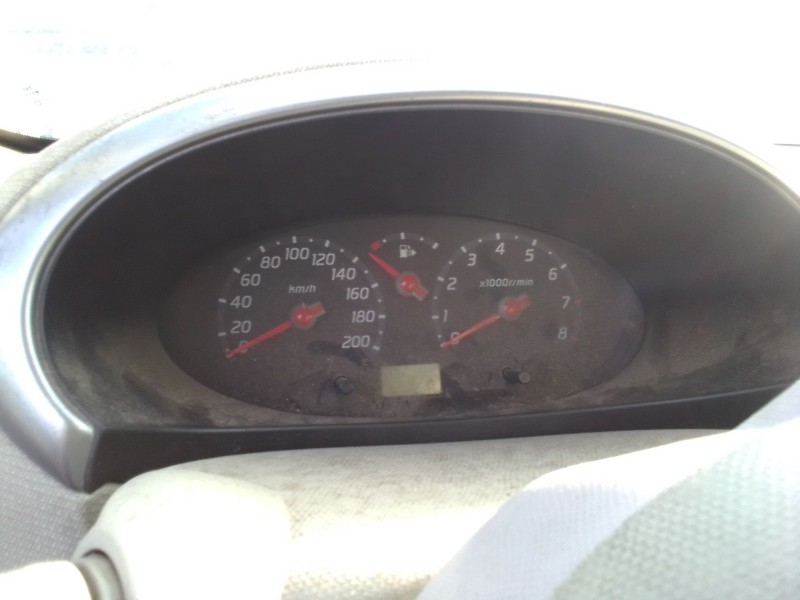 nissan micra (k12e) del año 2002