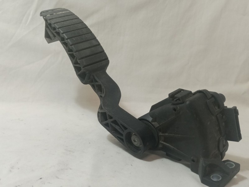 Recambio de potenciometro pedal para renault laguna ii (bg0) 1.9 dci diesel referencia OEM IAM 8200002904  