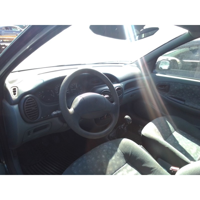 renault megane i fase 2 berlina (ba0) del año 1999