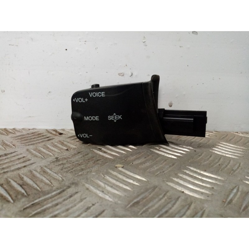 Recambio de mando control radio para ford focus ii referencia OEM IAM 758709  