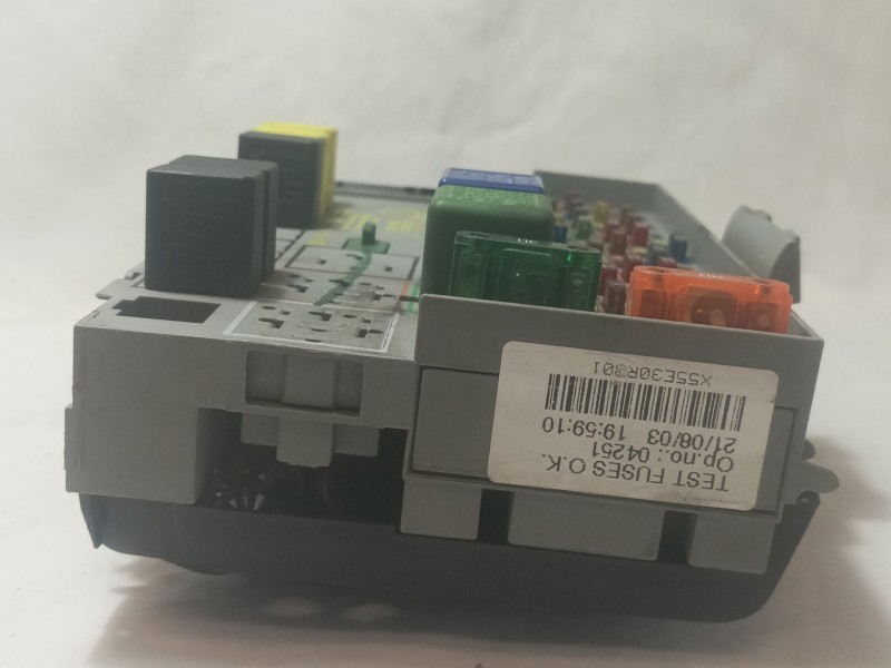 Recambio de caja reles / fusibles para opel astra g berlina 1.7 16v cdti cat (z 17 dtl / lrb) referencia OEM IAM 24412497  