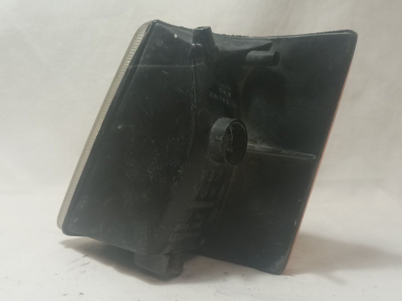 Recambio de piloto delantero derecho para chrysler jeep cherokee (xj) referencia OEM IAM    Recambio de piloto delantero derecho para chrysler jeep cherokee (xj) referencia OEM IAM