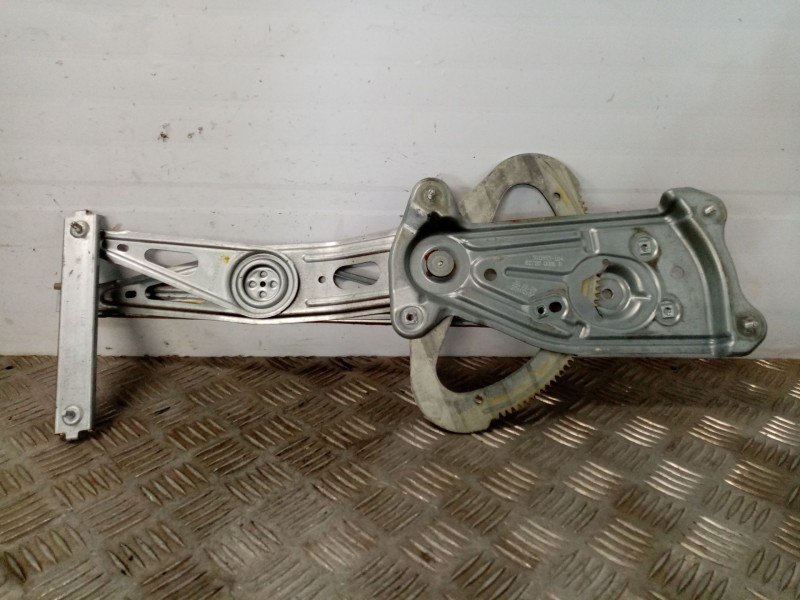 Recambio de elevalunas trasero derecho para renault scenic iii referencia OEM IAM 827200006R  