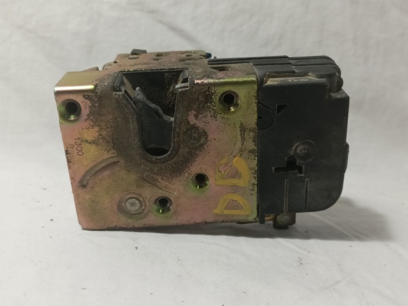 Recambio de cerradura puerta delantera derecha para peugeot partner (s1) 1.9 diesel referencia OEM IAM 1300  