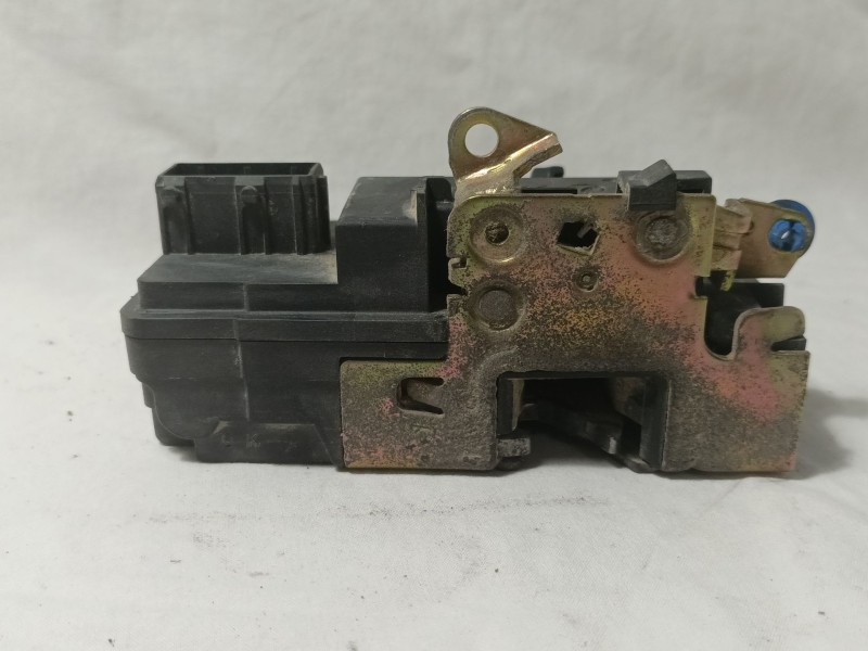 Recambio de cerradura puerta delantera izquierda para peugeot partner (s1) 1.9 diesel referencia OEM IAM 1500  