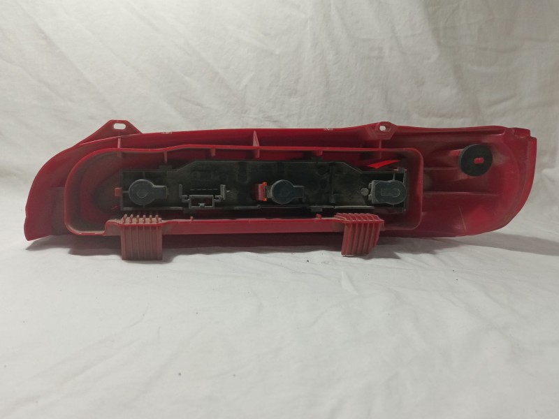 Recambio de piloto trasero izquierdo para fiat seicento (187) referencia OEM IAM 086611911L  