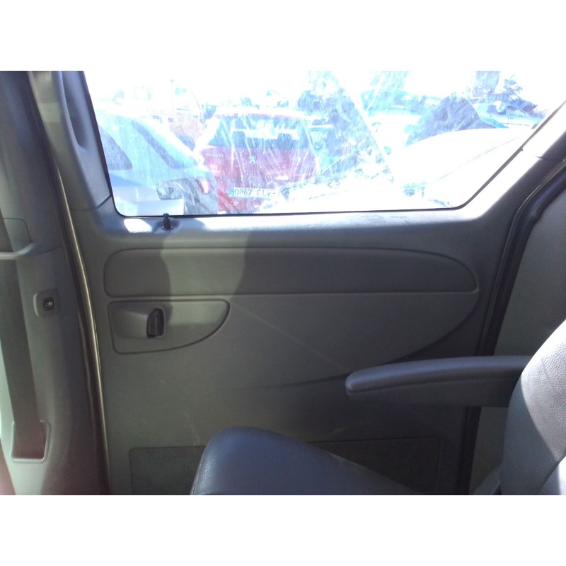 chrysler voyager (rg) del año 2001