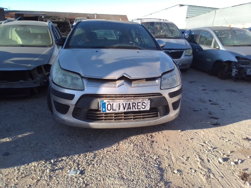 citroen c4 berlina del año 2004