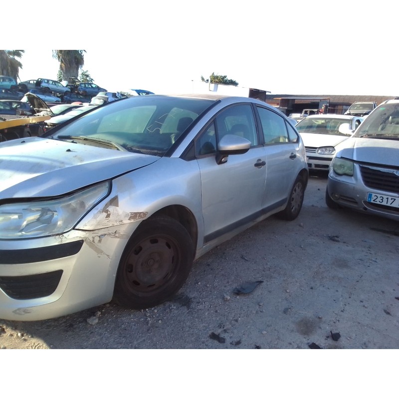 citroen c4 berlina del año 2004