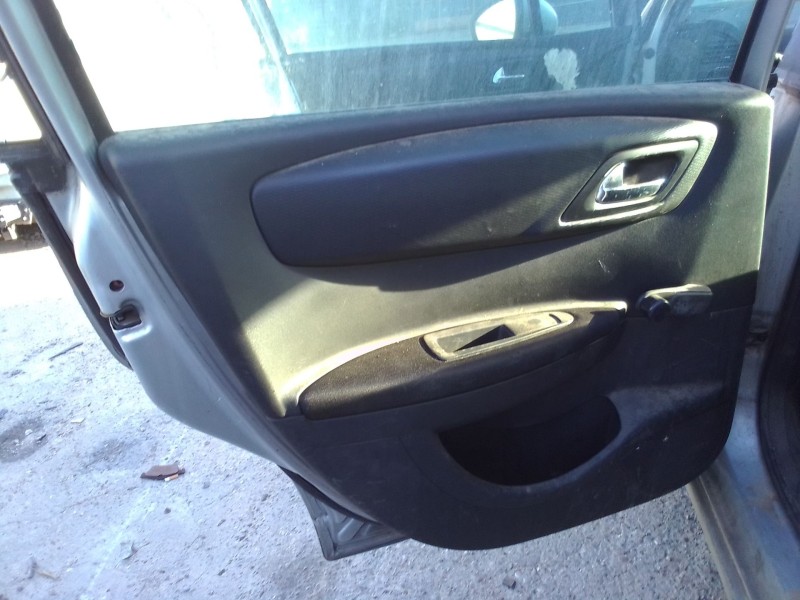 citroen c4 berlina del año 2004