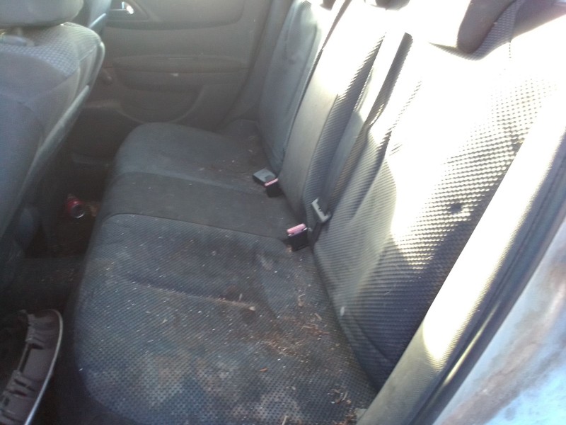 citroen c4 berlina del año 2004