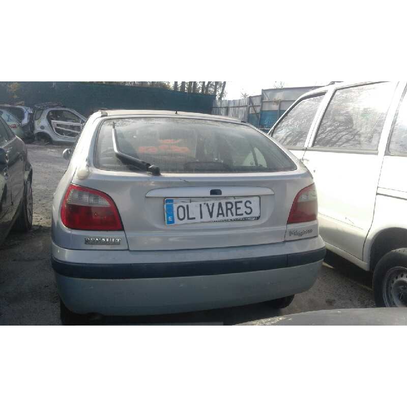 renault megane i fase 2 berlina (ba0) 1.9 dti century   |   10.00 - 12.02 | 2000 - 2002 | 80 cv / 59 kw del año 2000