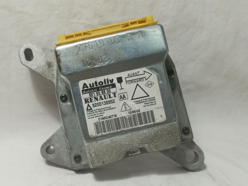 Recambio de centralita airbag para renault laguna ii (bg0) privilege referencia OEM IAM 601958800 8200138952 
