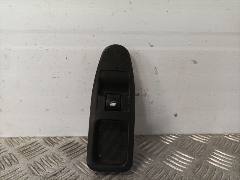 Recambio de mando elevalunas delantero derecho para fiat scudo (270_, 272_) 2007-2016 referencia OEM IAM 14996130  