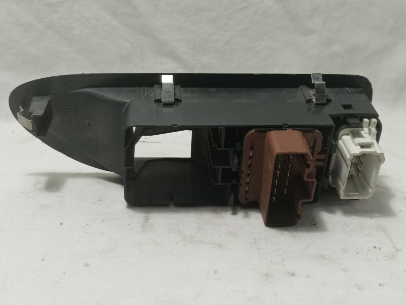 Recambio de maneta elevalunas delantera izquierda para renault laguna ii (bg0) privilege referencia OEM IAM 26515  