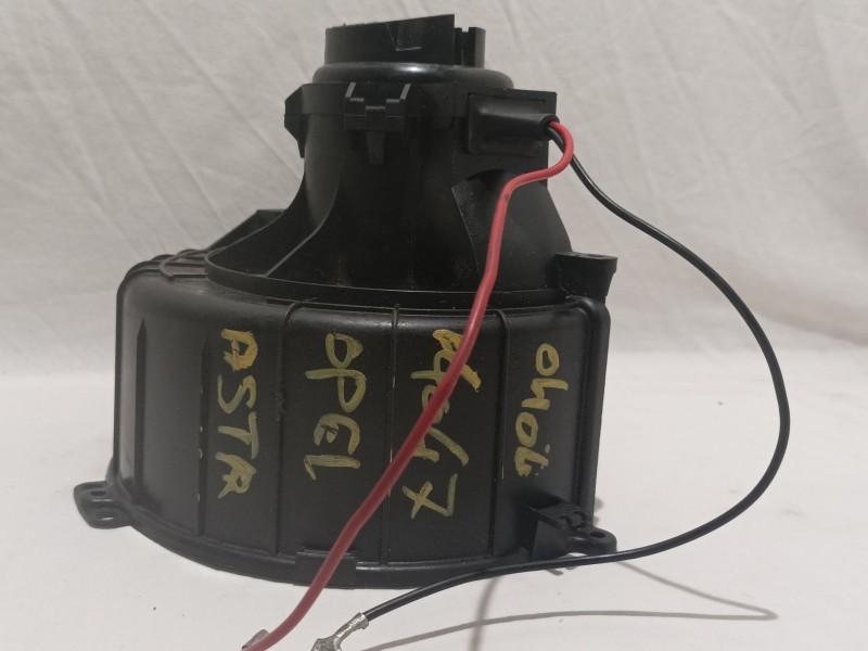 Recambio de ventilador calefaccion para opel astra h ber. cosmo referencia OEM IAM 52407543  