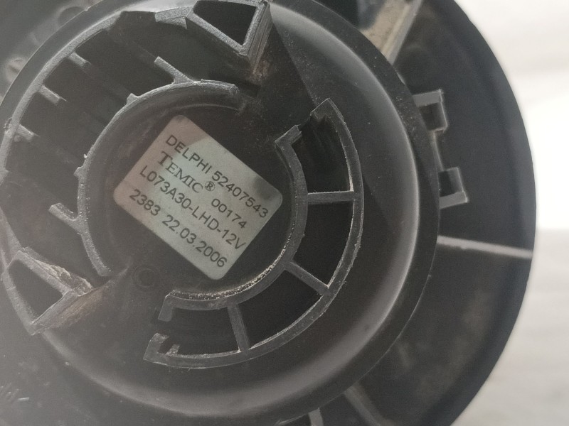 Recambio de ventilador calefaccion para opel astra h ber. cosmo referencia OEM IAM 52407543  