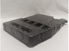 Recambio de caja reles / fusibles para renault scenic ii 1.9 dci diesel referencia OEM IAM 8200389698   2
