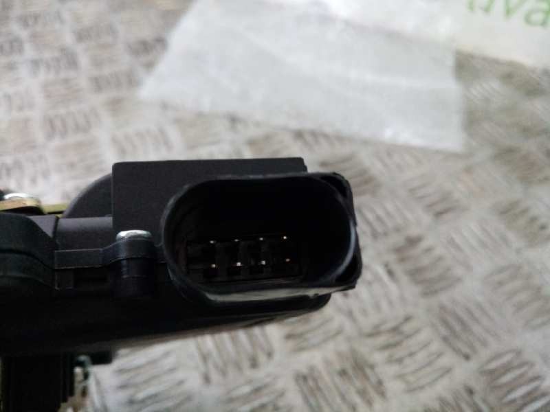 Recambio de cerradura puerta delantera izquierda para  referencia OEM IAM 18800018115 3B1837015A 