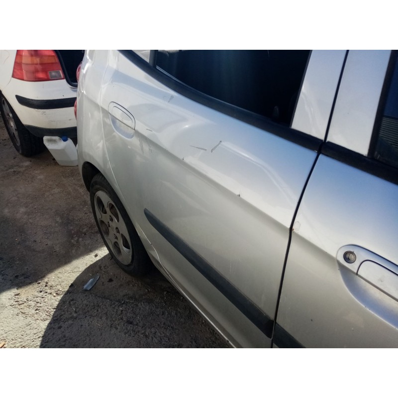 Recambio de puerta trasera derecha para kia picanto referencia OEM IAM   