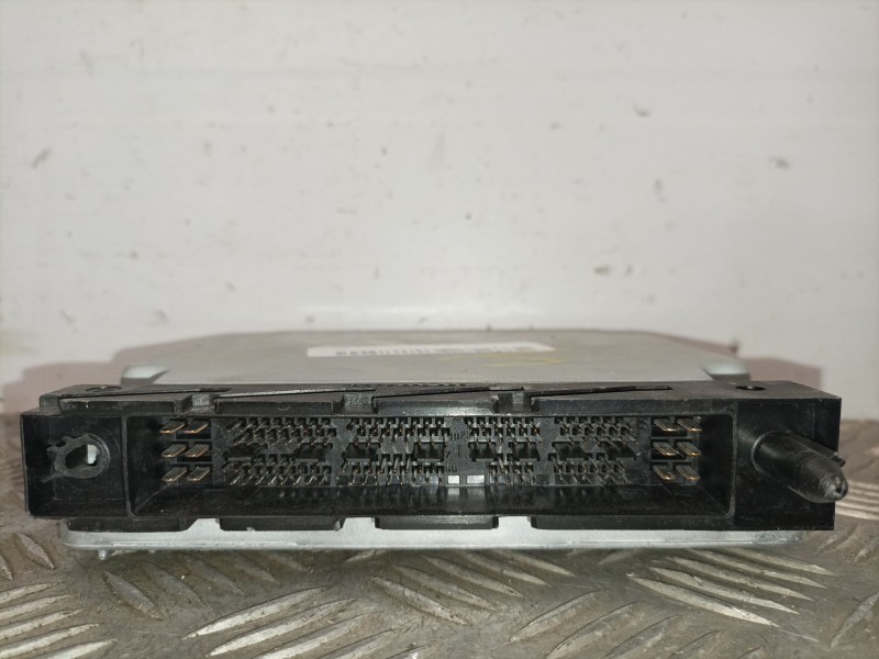 Recambio de centralita motor uce para volvo v70 familiar referencia OEM IAM MB0797008831 0797008831 08627471A