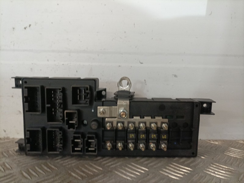 Recambio de caja reles / fusibles para volvo v70 familiar referencia OEM IAM 518322110 9452993 