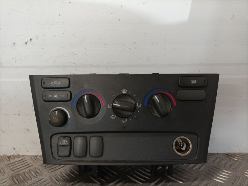 Recambio de mando climatizador para volvo v70 familiar referencia OEM IAM 8651240  